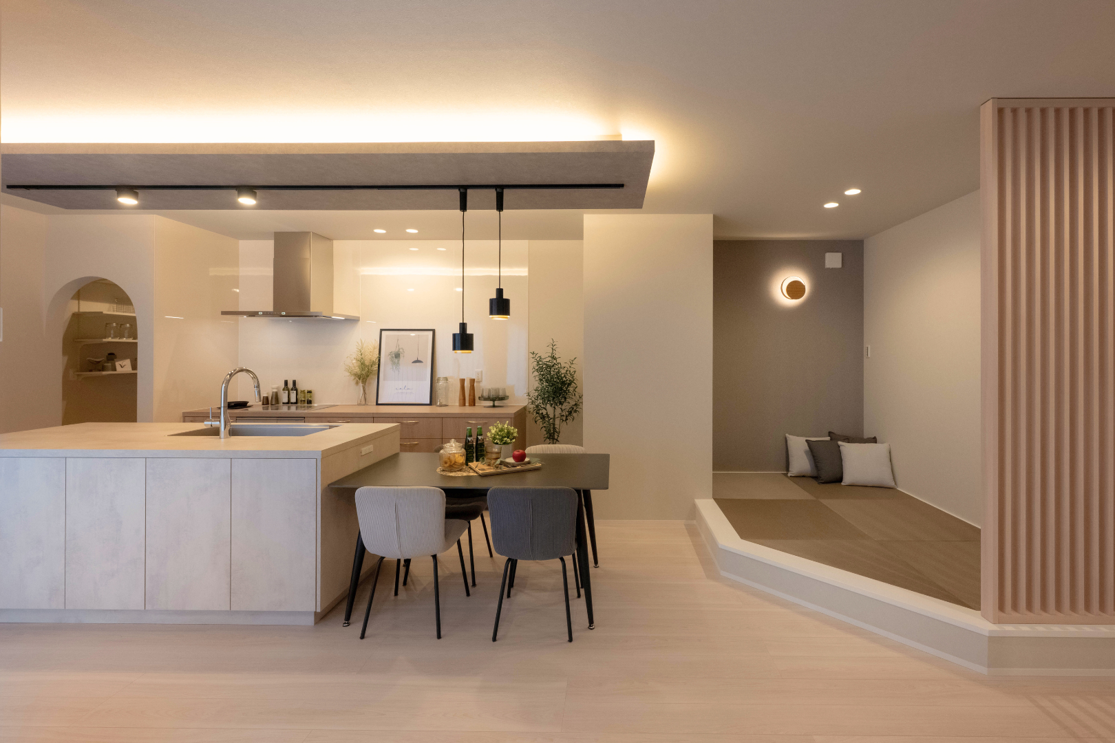 「凛として、温かい家」